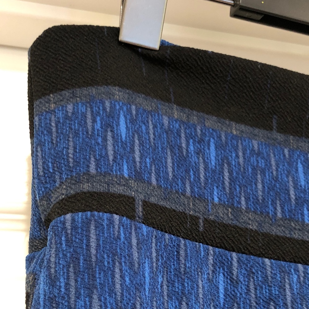 Elegant Black and Blue Striped Skirt - Picture 2 of 10
